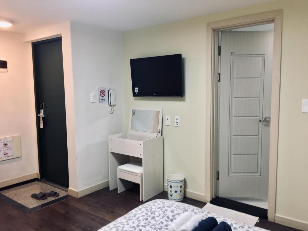 סיאול Hongdae Pencil Guesthouse מראה חיצוני תמונה