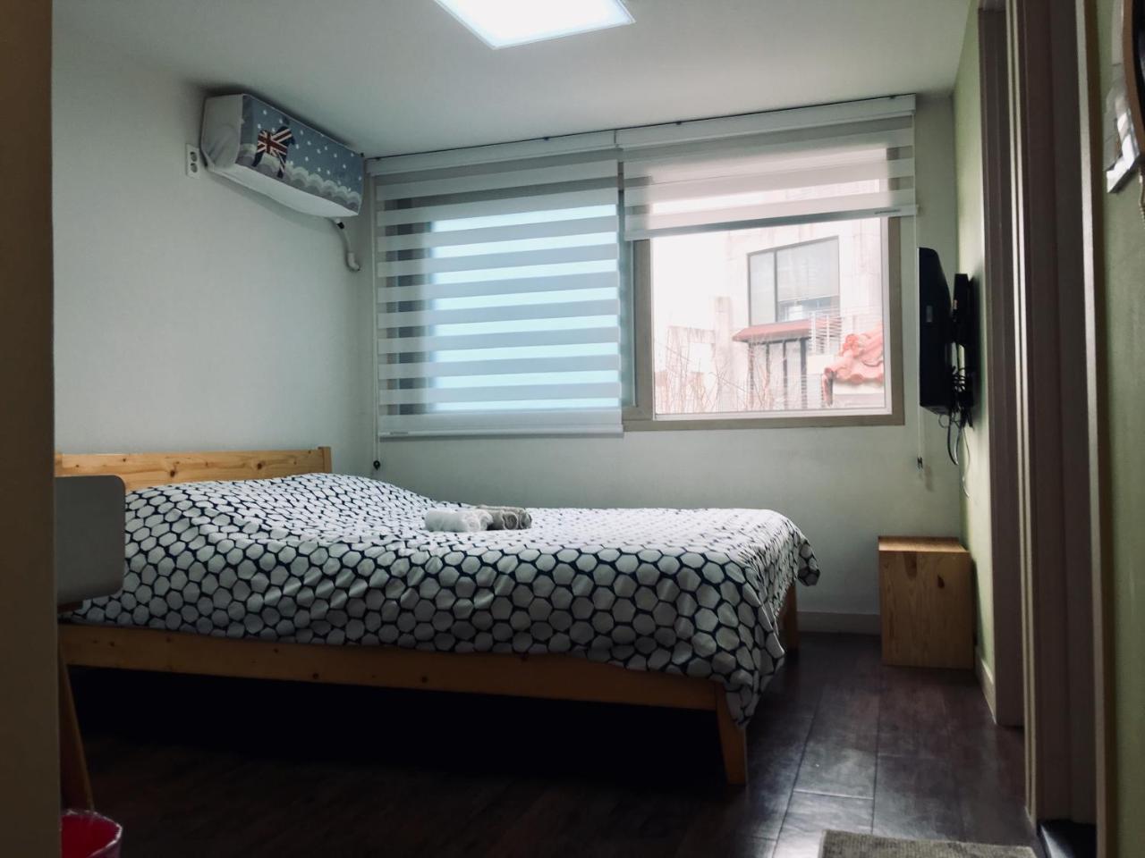 סיאול Hongdae Pencil Guesthouse מראה חיצוני תמונה